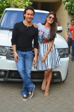 Jacqueline Fernandez, Tiger Shroff snapped in Mumbai on 16th Aug 2016